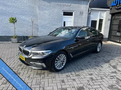 BMW 5-serie 530i | STUURVERWARMING | 360 gr CAMERA | KEYLESS | LEER |