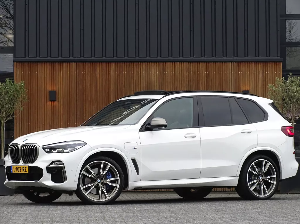 BMW X5 xDrive45e 394PK / M-Perf. / High Exec. M- Individual / LED