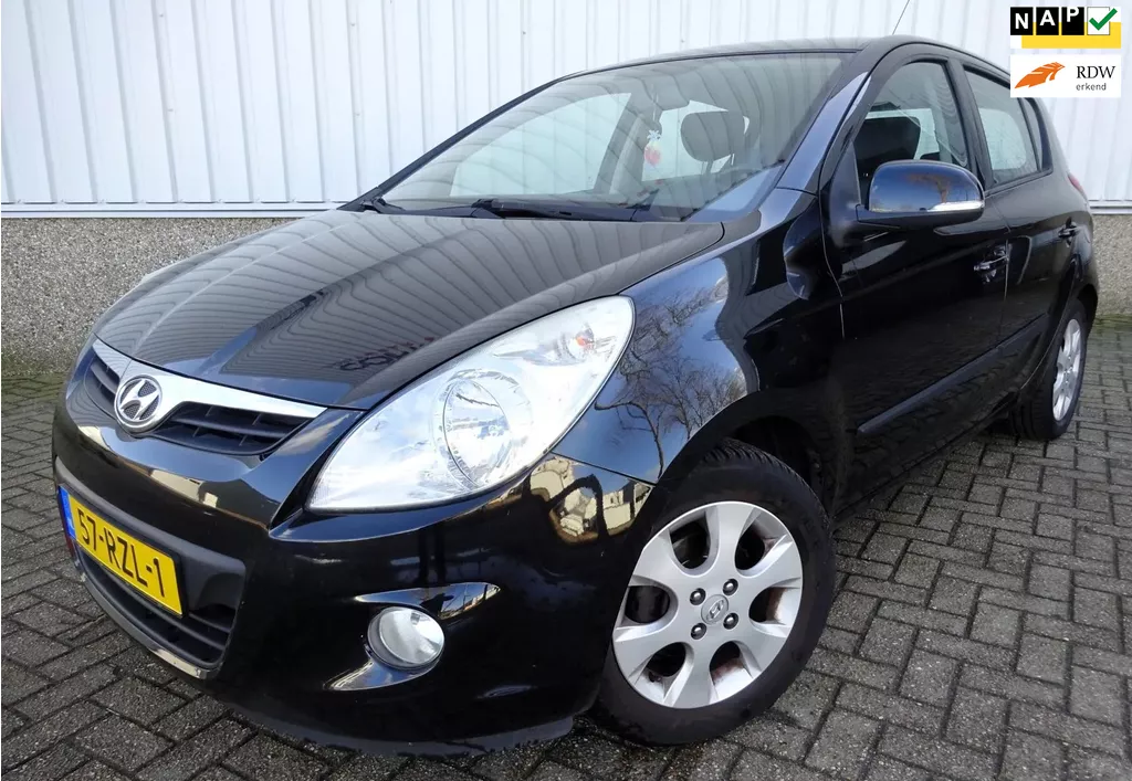 Hyundai i20 1.2i i-Catcher | Clima | Leder LM Velgen |Trekhaak | Clima