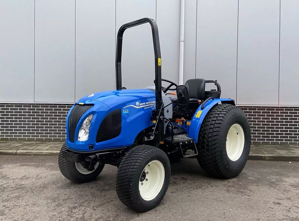 New Holland BOOMER 35