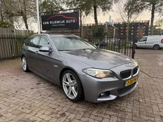 BMW 5-serie Touring 520i Exe M-Sport Xenon Nav Dealer Ond Pdc