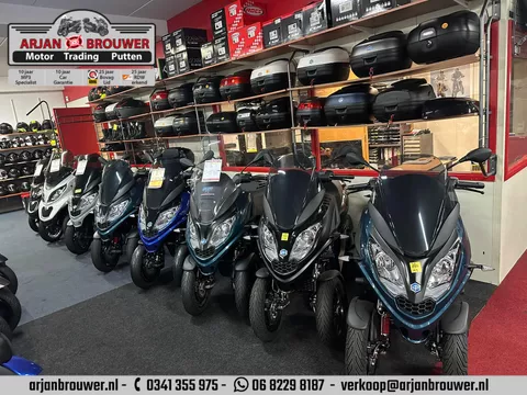 Piaggio MP3 300 HPE 15 stuks op voorraad nieuw en