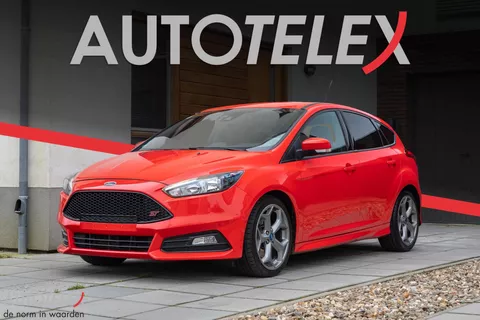 Ford Focus 2.0 ST Ecoboost 🚩🚗 BOMVOL