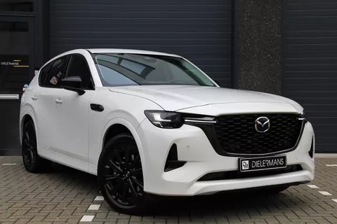 Mazda CX-60 2.5 e-SkyActiv PHEV Homura | Elektrische trekhaak | Bose | Convenience & Sound Pack | Voorverwarming | Bom en Bomvol. Mazda CX-60 2.5 e-SkyActiv PHEV Homura | Elektrische trekhaak | Bose | Convenience & Sound Pack | Voorverwarming | Bom en Bomvol.