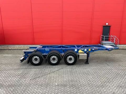 Van Hool 20 ft tank container chassis
