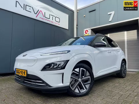 Hyundai KONA EV Premium 64 kWh 204PK FACELIFT TWOTONE kleur Hyundai KONA EV Premium 64 kWh 204PK FACELIFT TWOTONE kleur