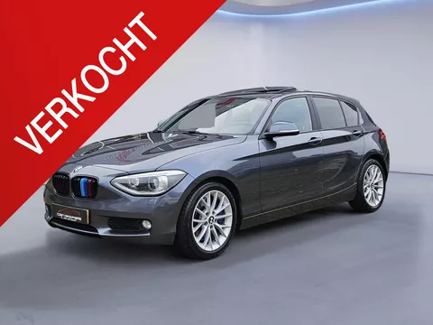 BMW 1-serie 125i Apple Carplay/Elektrisch schuifdak/M-Sport remklauwen/Sportstoelen/Xenon/Stoelverwarming/Cruise&amp;Clima control/ (MET GARANTIE*)