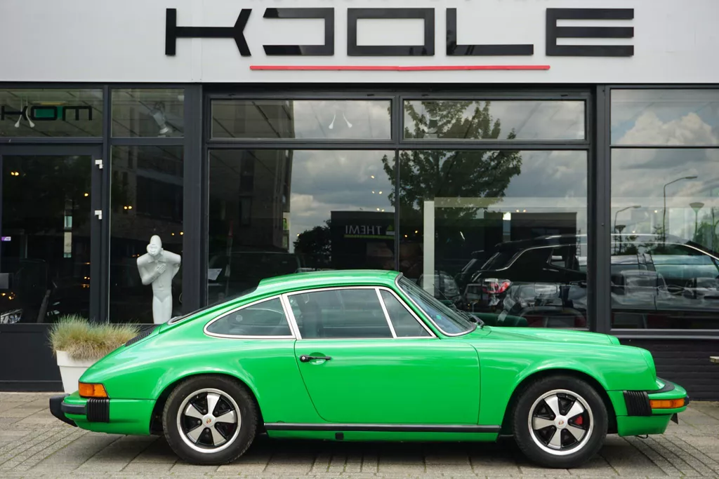 Porsche 911 2.7 S Coup&eacute; | Viper green