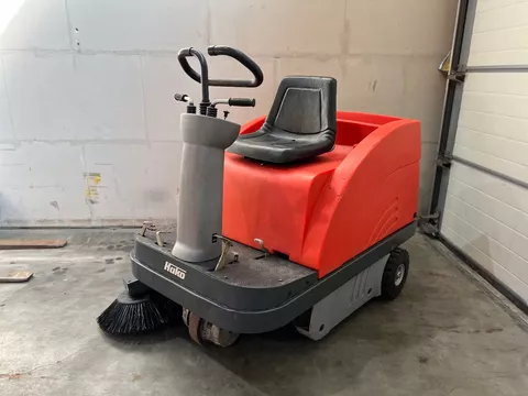 Hako Jonas 900e Opzit veegmachine nieuwe accu&rsquo;s!!
