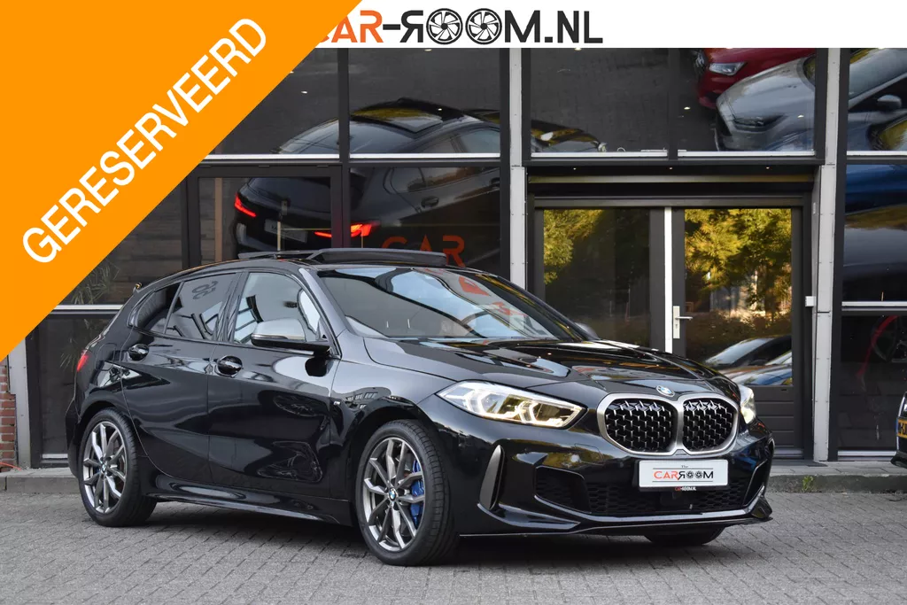 BMW 1-serie M135i xDrive High Executive Pano Ambiance