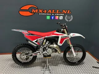 Fantic XX 125 Yamaha 2022 slechts 26 uur geen injectie !! Yamaha YZ 125