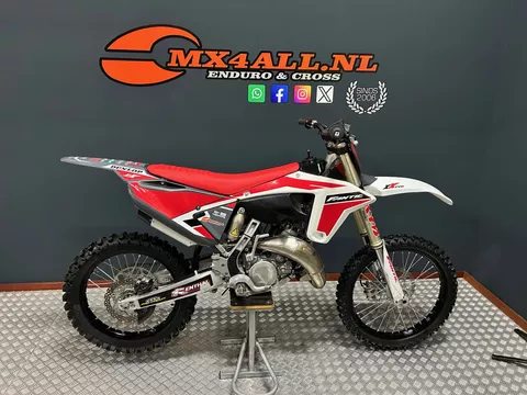 Fantic XX 125 Yamaha 2022 slechts 26 uur geen injectie !! Yamaha YZ 125