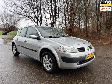 Renault M&eacute;gane 1.6-16V Privil&egrave;ge Luxe | 1e eig.| NAP! | CLima| APK 10-2025