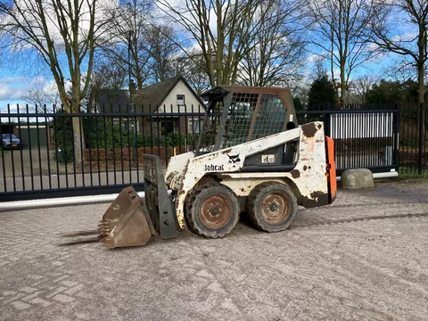 te koop bobcat s100/553 schranklader