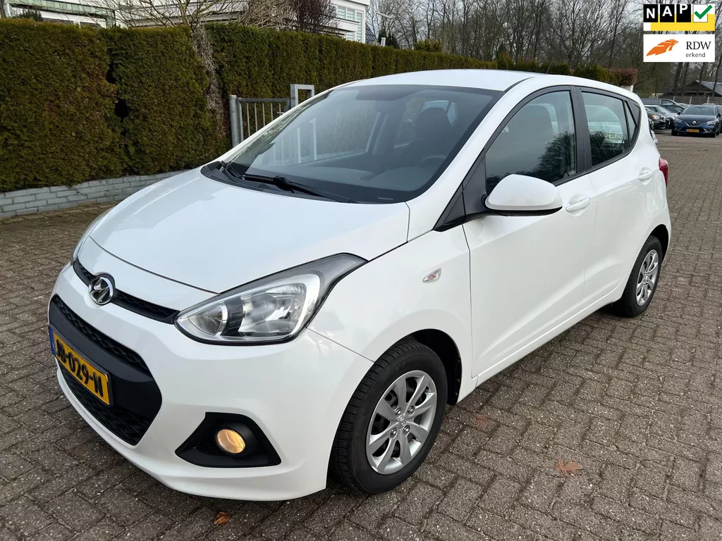 Hyundai I10 1.0i i-Motion 5DRS Comfort AC CRUISE NAP let op: a.s. vr12-9 en za 13-9 gesloten!