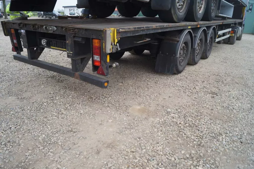 Van Hool 3-assige oplegger