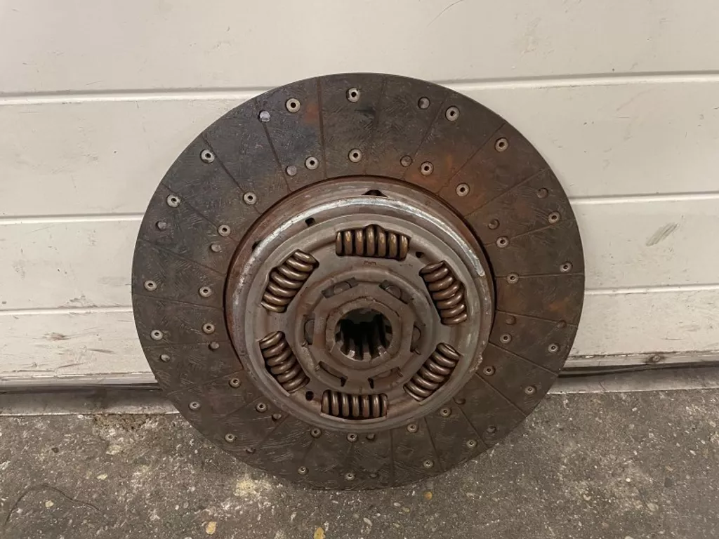 MAN 81.30301-0671 SACHS CLUTCH PLATE D3876 LF