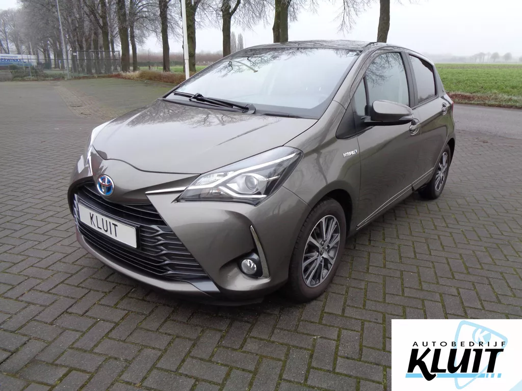 Toyota Yaris 1.5 Hybrid Y20 Stoelverwarming Achteruitrijcamera