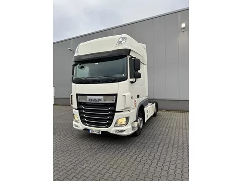 DAF XF 106.460 4x2 SUPER SPACE CAB EURO 6 AUTOMATIC TRANSMISION MX ENGINE BRAKE DAF XF 106.460 4x2 SUPER SPACE CAB EURO 6 AUTOMATIC TRANSMISION MX ENGINE BRAKE