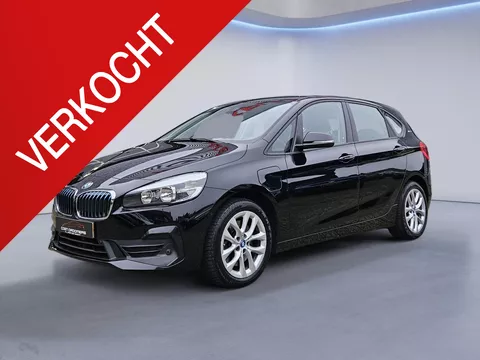 BMW 2-serie Active Tourer 225xe iPerformance /Apple Carplay/Parkeersens. V+A/Stoelverw./Licht&amp;Regensensor/17inch velgen/Bluetooth/Isofix/USB met snellaadfunctie/(MET GARANTIE*)