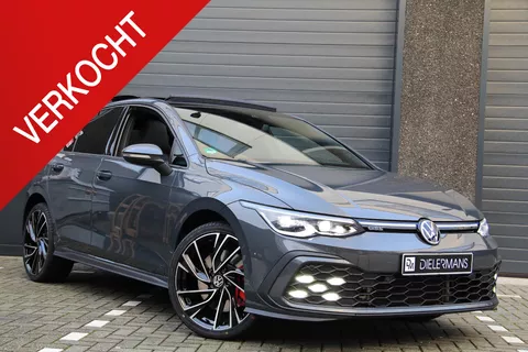 Volkswagen Golf 1.4 eHybrid GTE Panorama dak | Vol LED | Carplay | 19' Adelaide | Bomvol. Volkswagen Golf 1.4 eHybrid GTE Panorama dak | Vol LED | Carplay | 19' Adelaide | Bomvol.