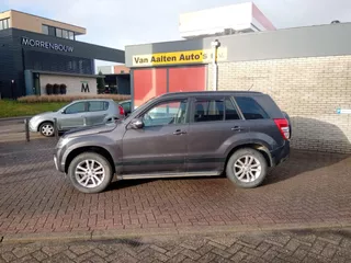 Suzuki Grand Vitara 2.4 Exclusive