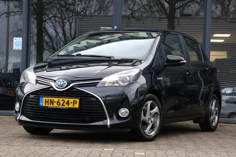 Toyota Yaris 1.5 Hybrid Lease-VERKOCHT!