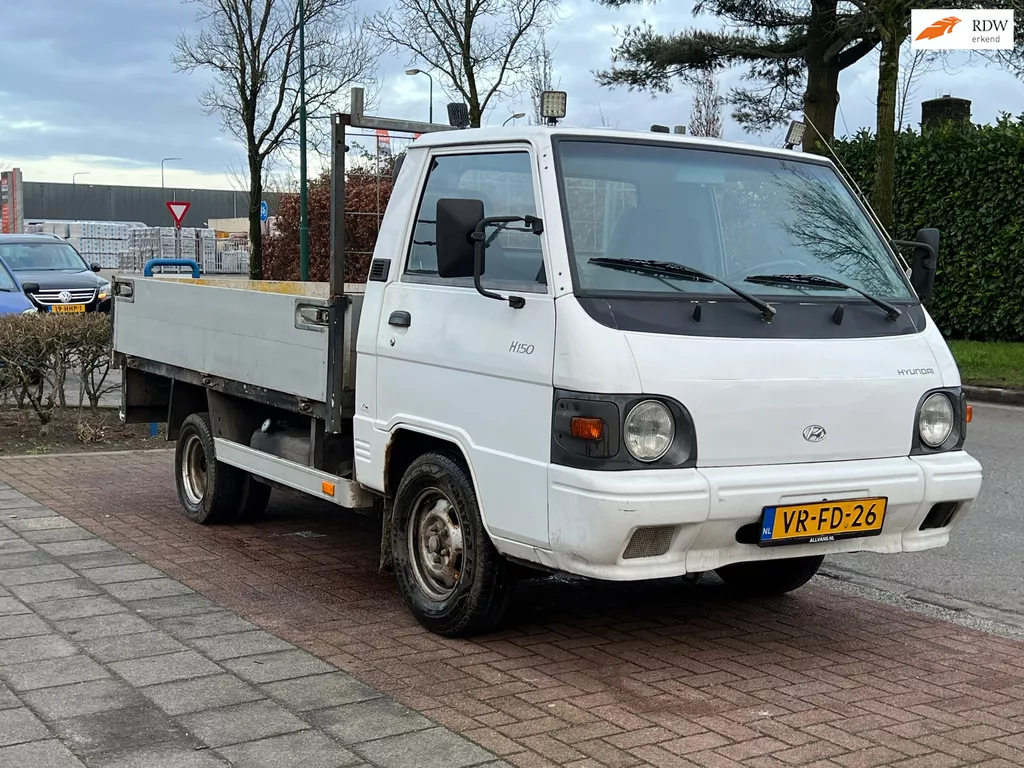 Hyundai-H-150-2-5-PickUp-1.webp