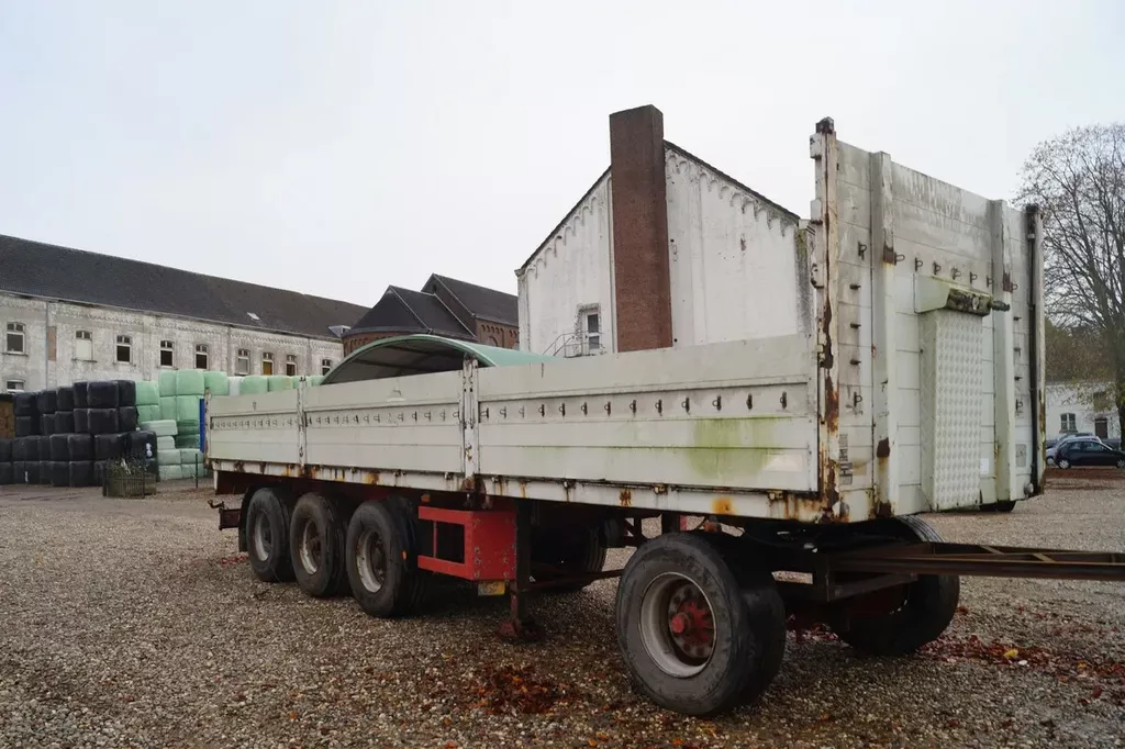 Muller 4-assige aanhangwagen