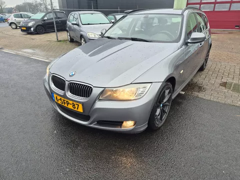 BMW 3-serie Touring 320d 184pk 6bak groot navi trekhaak Apk 03-26