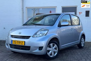 Daihatsu Sirion 2 1.0-12V Airco 5-deurs APK 11-2025