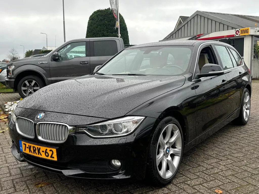BMW 3-serie Touring 316I High Executive 2013 Xenon Automaat