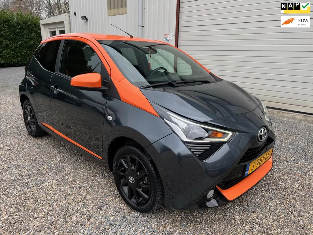 Toyota Aygo 1.0 VVT-i x-JBL 1e-EIG.NEW-APK.CLIMA.NAVI.CAM.NAP!