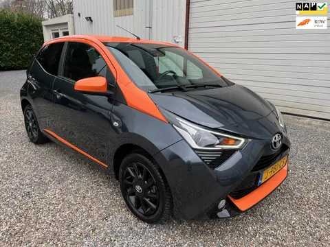 Toyota Aygo 1.0 VVT-i x-JBL 1e-EIG.NEW-APK.CLIMA.NAVI.CAM.NAP!