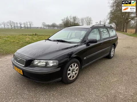 Volvo V70 2.4