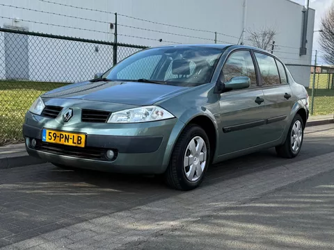 Renault Mégane 1.6-16V Authentique Comfort AUT 1ste eigenaar. Renault Mégane 1.6-16V Authentique Comfort AUT 1ste eigenaar.
