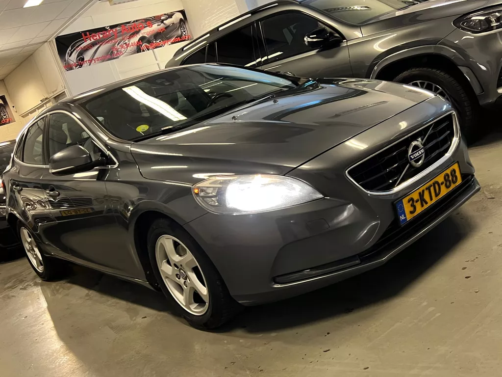 Volvo V40 1.6 D2 5-DOORS NAVI CLIMA