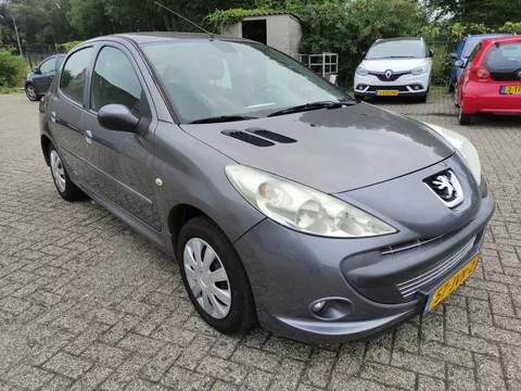 Peugeot 206+ XS 1.4, APK tot 14-03-2026