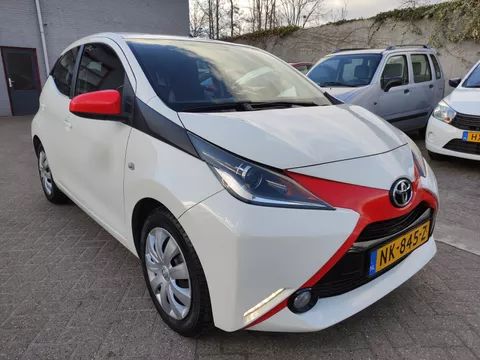 Toyota Aygo 1.0 VVT-i x-play, VERKOCHT