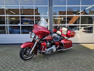 Harley Davidson 103 FLHX Street Glide in zeer nette staat/Alarm/Cruise Contr./ABS/