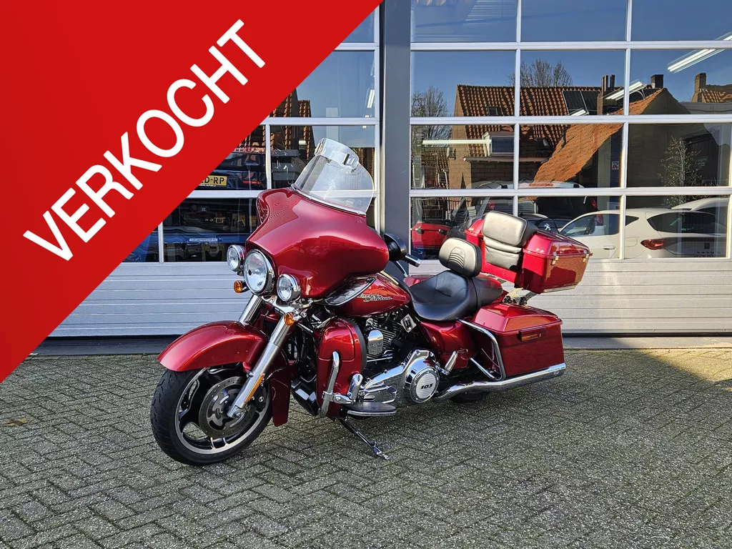 Harley Davidson 103 FLHX Street Glide in zeer nette staat/Alarm/Cruise Contr./ABS/