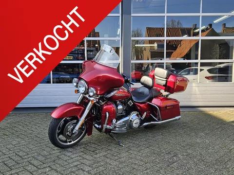 Harley Davidson 103 FLHX Street Glide in zeer nette staat/Alarm/Cruise Contr./ABS/