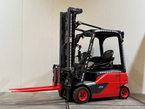 Linde E16 4wiel 2018 triplex freelift vorkversteller weegvorken sideshift