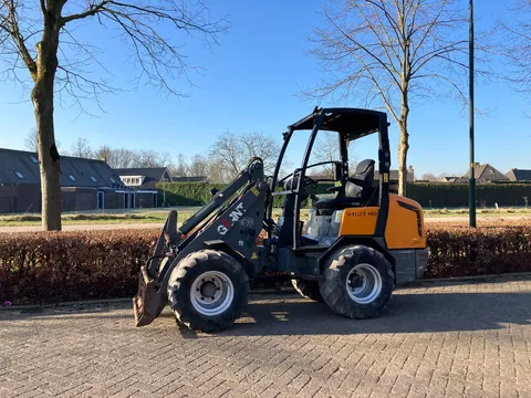 te koop giant V452T HD minishovel/shovel