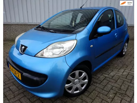 Peugeot 107 1.0-12V XR 5 DRS |AIRCO | APK tot 03-03-2026 Peugeot 107 1.0-12V XR 5 DRS |AIRCO | APK tot 03-03-2026