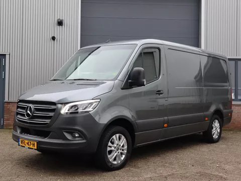 Mercedes-Benz Sprinter 319 3.0 CDI Aut. Luchtvering LED Leder, 3.500kg AHW, L2H1