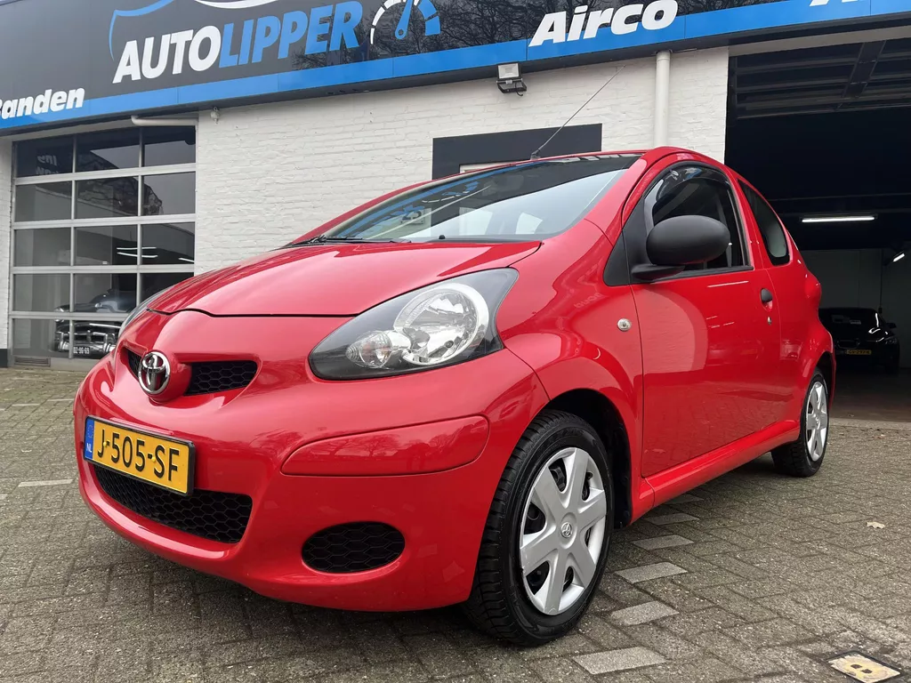 Toyota Aygo 1.0-12V Access /All season banden