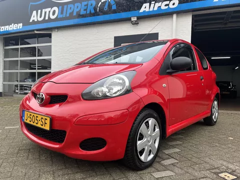 Toyota Aygo 1.0-12V Access /All season banden