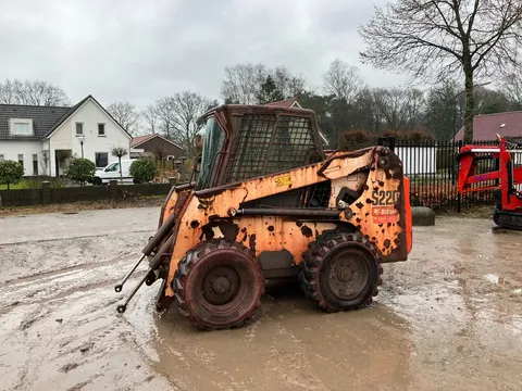 te koop bobcat S220 schranklader