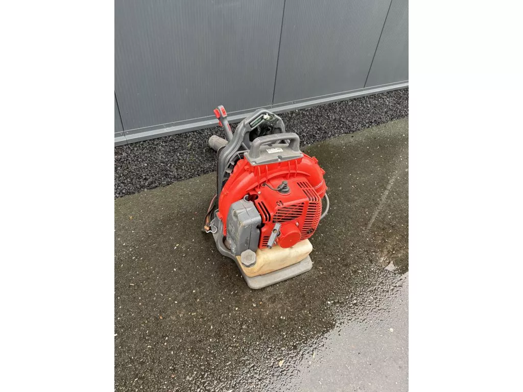 - EMAK ruggedragen benzine bladblazer 2014